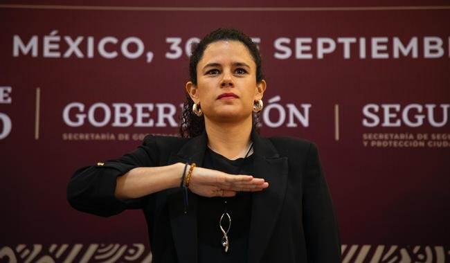 Ceremonia_de_Entrega_Recepci_n_de_la_Segob__la_SSPC_y_de_la_Consejer_a_Jur_dica__3_