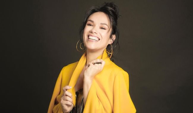 dirigida-a-publico-mayor-de-15-años