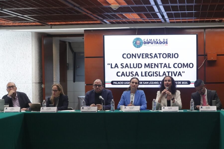 Realiza Liliana Ortiz el “Conversatorio: La salud mental como causa legislativa”